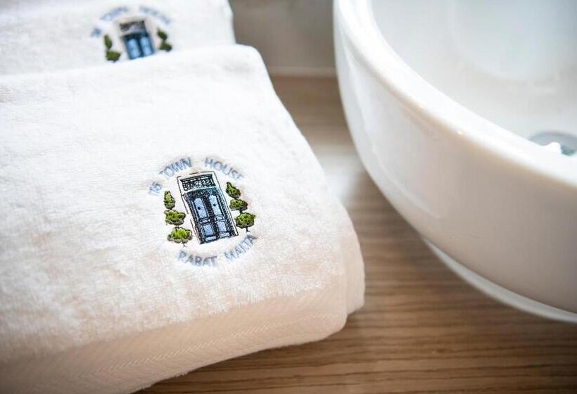 تختخواب و صبحانه 116townhouse