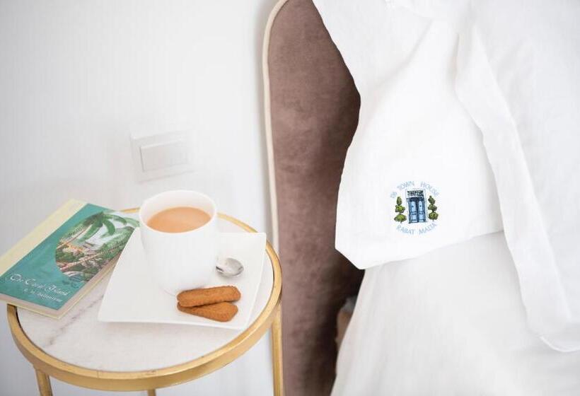 تختخواب و صبحانه 116townhouse