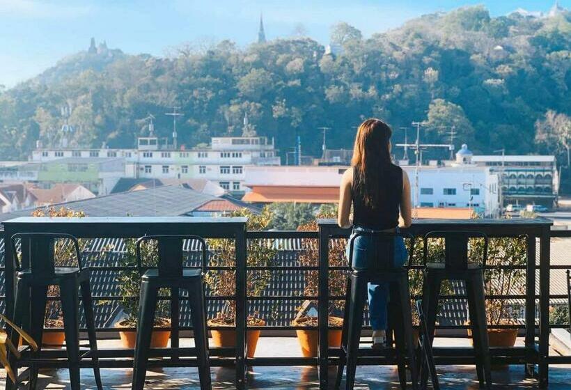 مبيت وإفطار Daad Fah Home And Cafe