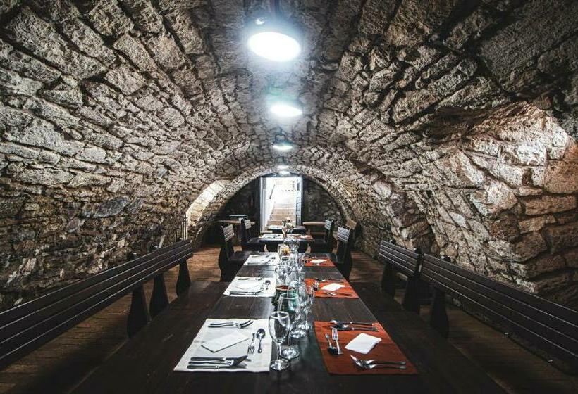 민박 Fakapu Pince és Panzió