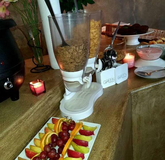 ベッドアンドブレックファースト Flight Inn