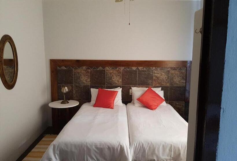 ベッドアンドブレックファースト Flight Inn