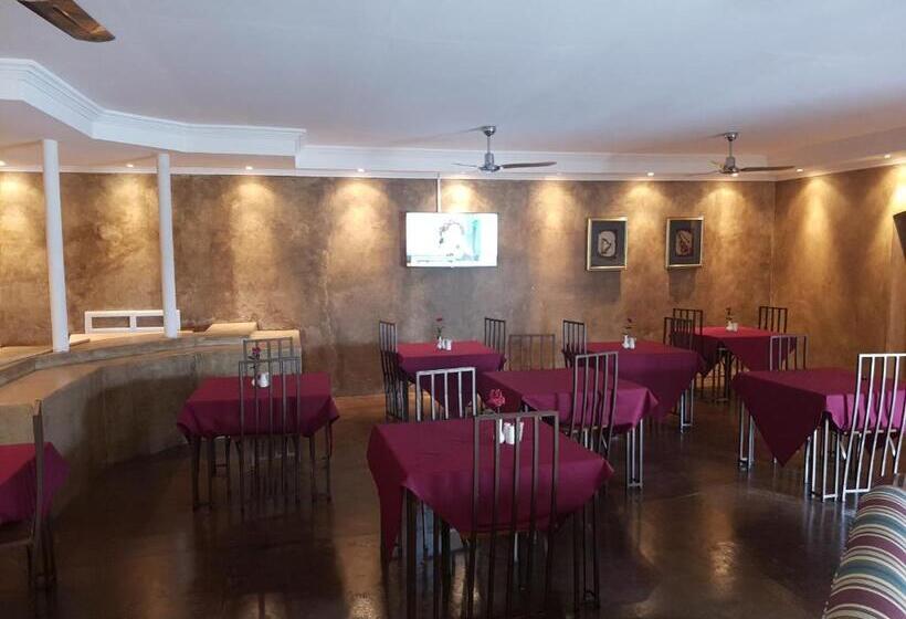 ベッドアンドブレックファースト Flight Inn