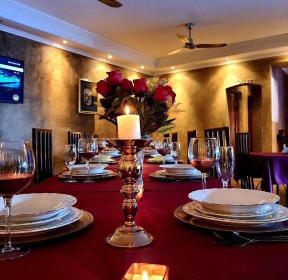 ベッドアンドブレックファースト Flight Inn