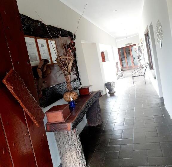 ベッドアンドブレックファースト Flight Inn