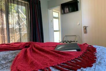 تختخواب و صبحانه Kaiteriteri Retreat