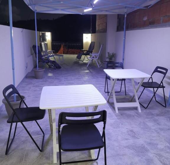 住宿加早餐  La Luce Di Ambra