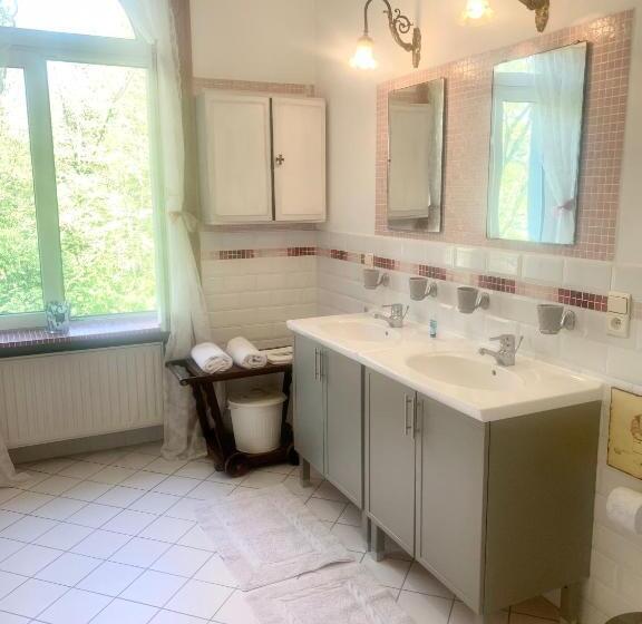 Bed and Breakfast La Tour D Héloïse 10 De Bruxelles