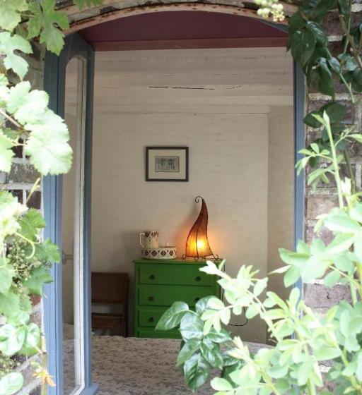 Bed and Breakfast Le Clos Des Artistes Chambres D Hôtes