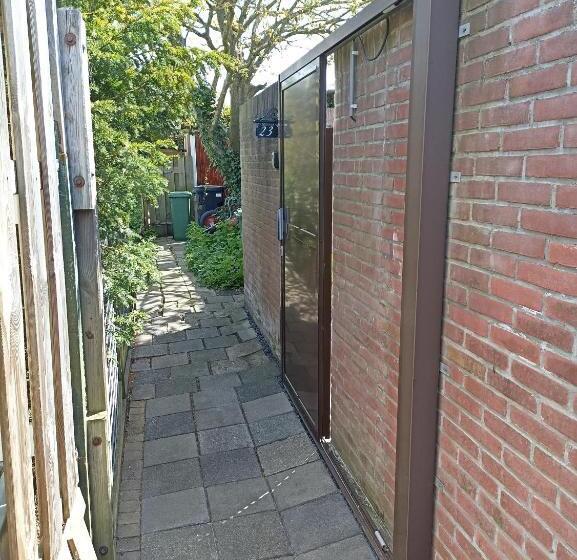 민박 Little Beach Place