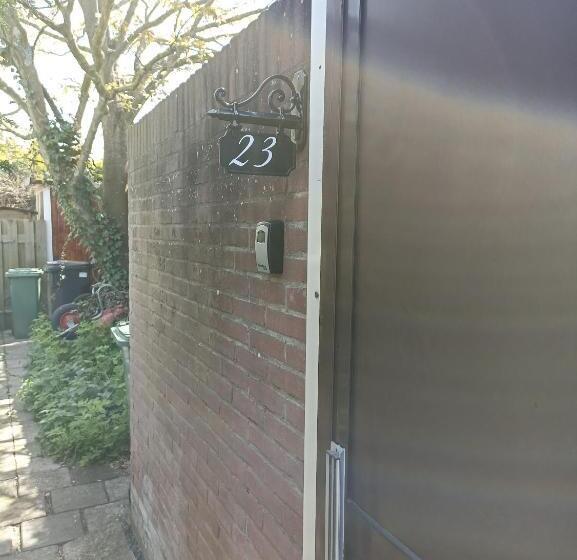 مبيت وإفطار Little Beach Place