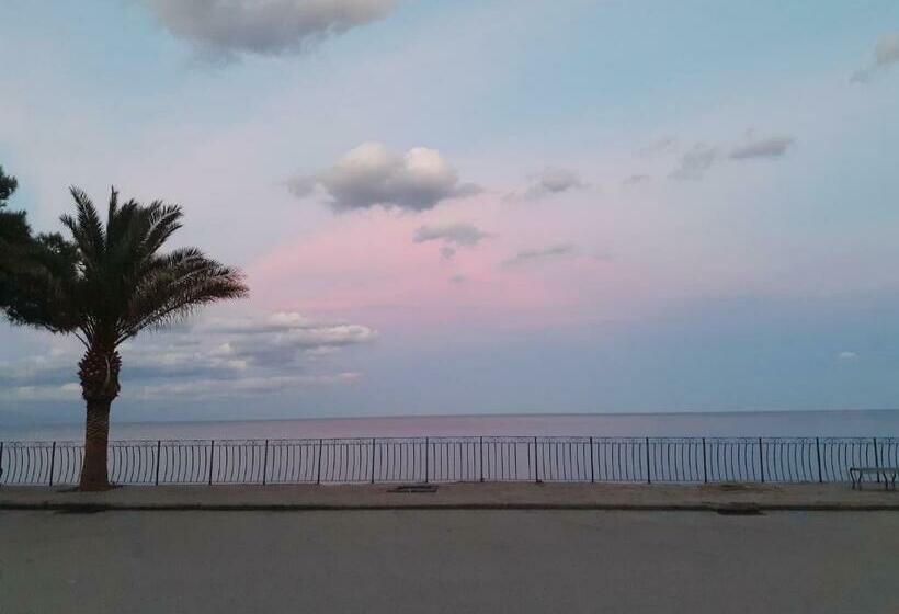 تختخواب و صبحانه Mare Nostrum Luxury Suite