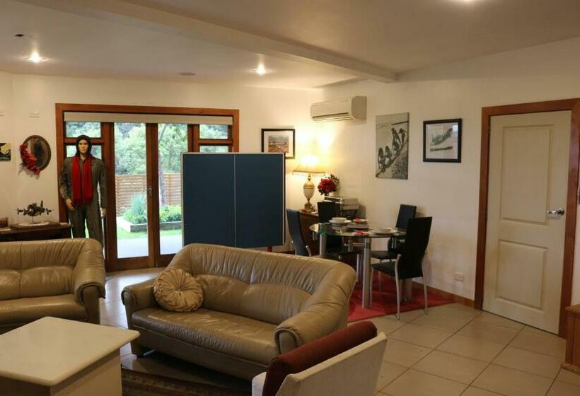 צימר Waiotahi Valley Lodge