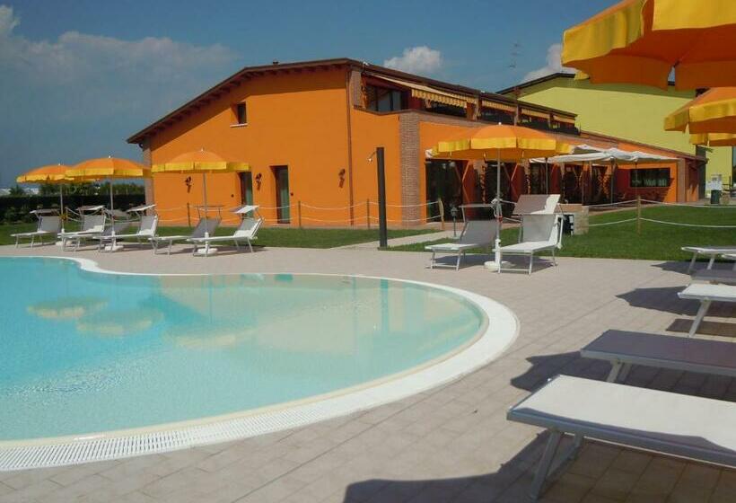 호텔 Agriturismo Aver