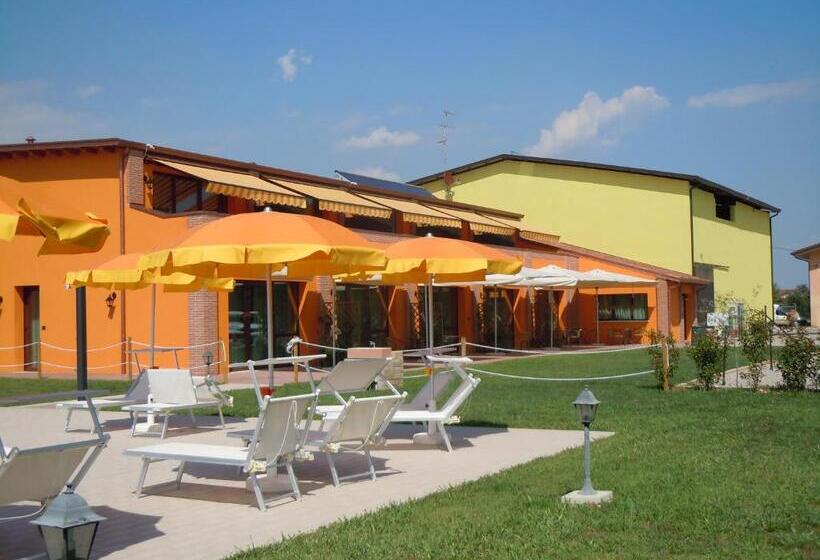 호텔 Agriturismo Aver