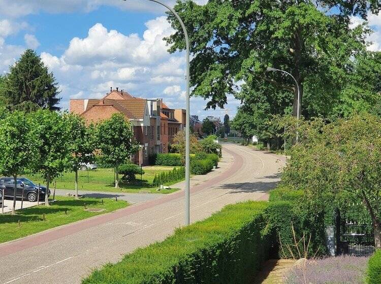 Отель Guesthouse Deladix