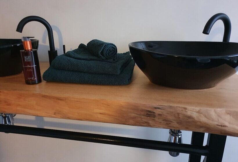 Отель Guesthouse Deladix