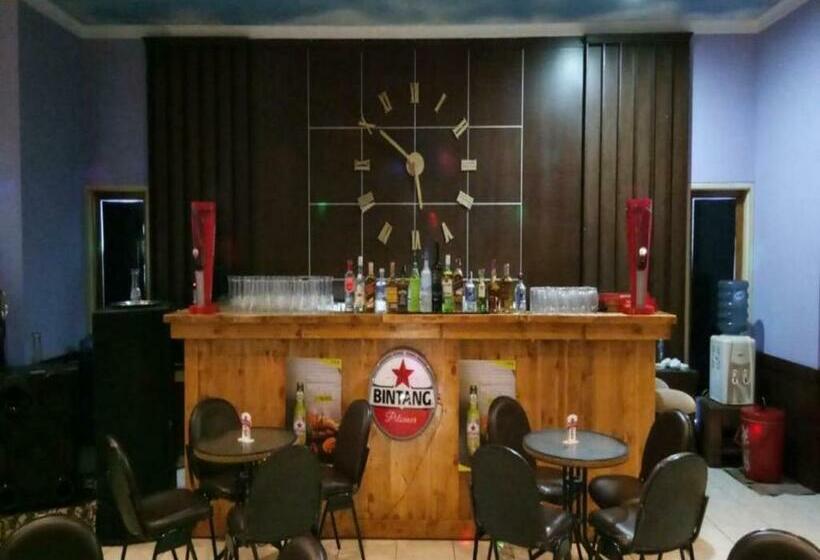 酒店 Signature Mandala Kencana