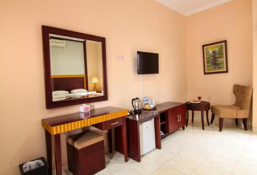 酒店 Signature Mandala Kencana