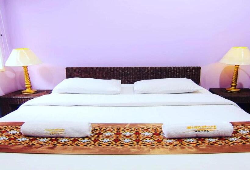 酒店 Signature Mandala Kencana