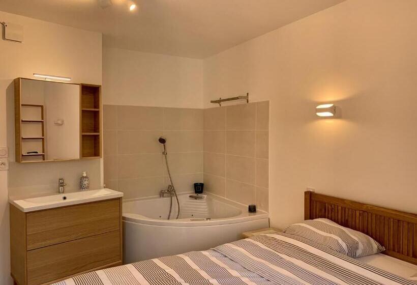 La Badine 5p Plage Piscine Clim Jacuzzi Parc Luxuriant