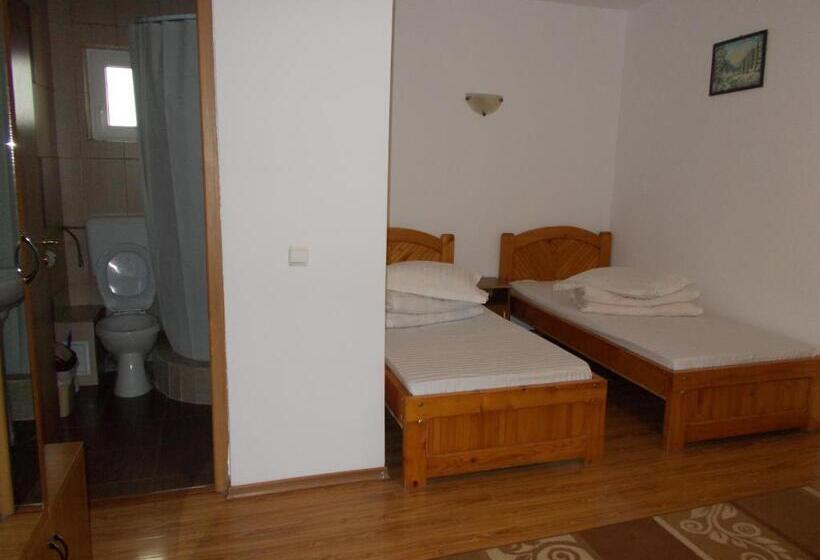 Пансион Adonis