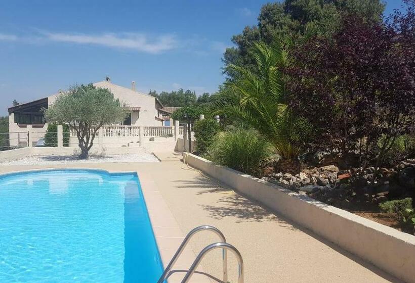 ペンション Ailleurs Land   Provence