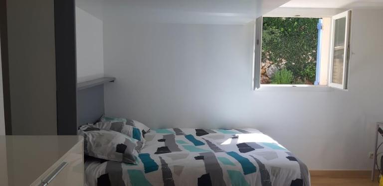 ペンション Ailleurs Land   Provence