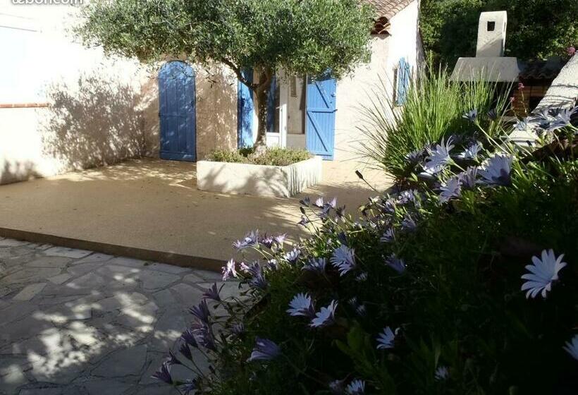 ペンション Ailleurs Land   Provence