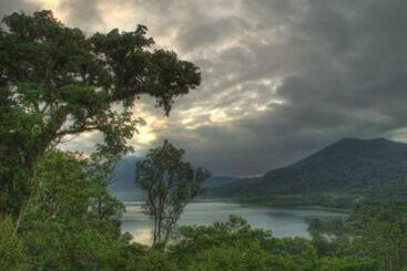 پانسیون Bukit Kembar Ecotourism