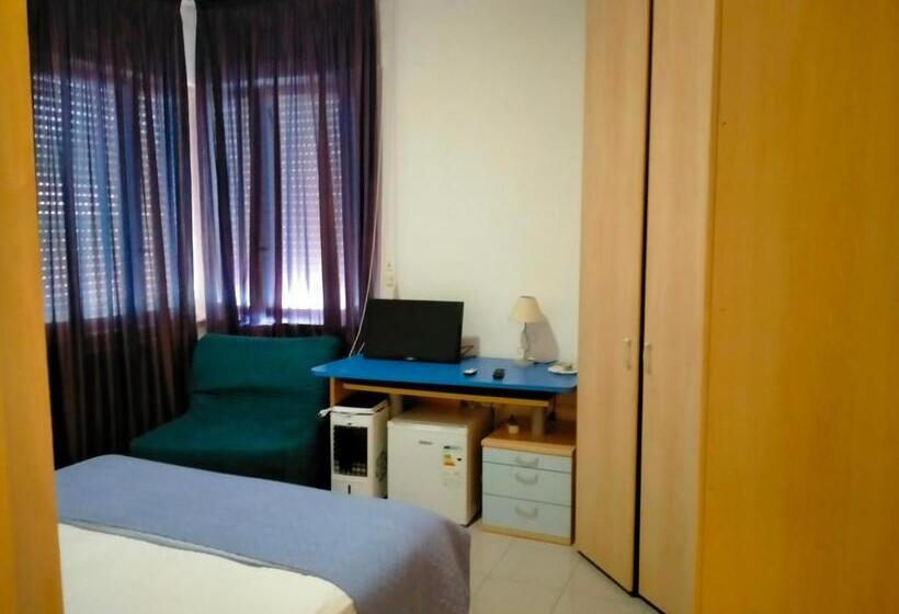 بنسيون Casa De Nella