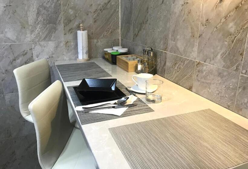 膳宿费 Check In Kaya