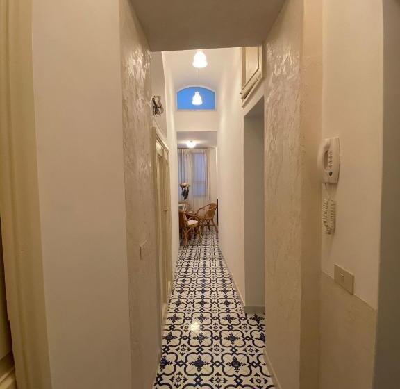 ペンション Civico13 Capri