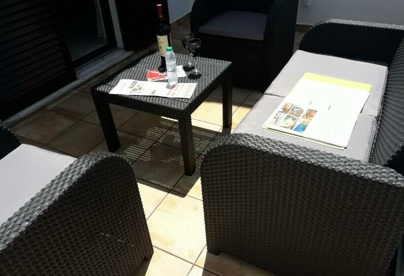 펜션 Familia Brito