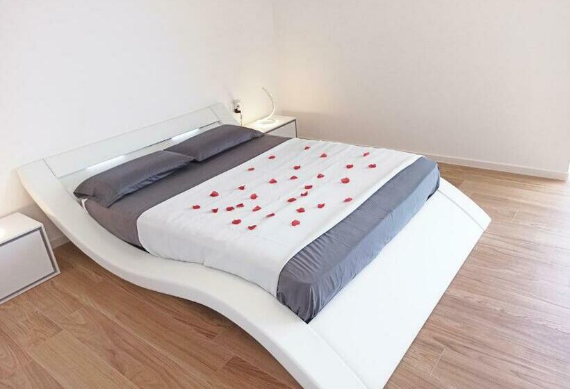 פנסיון Guest House   La Bella Vita