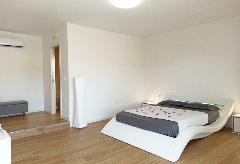 بنسيون Guest House   La Bella Vita