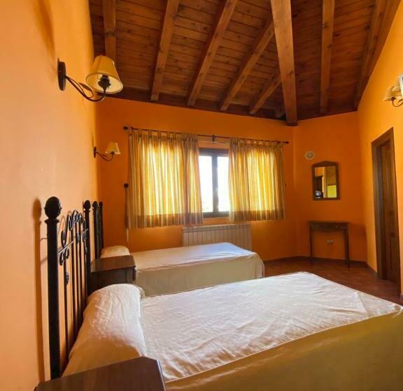 פנסיון Hostería De Monzón