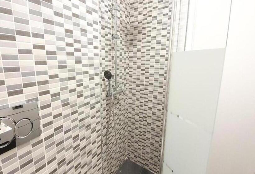بنسيون Interno 4   Maselli