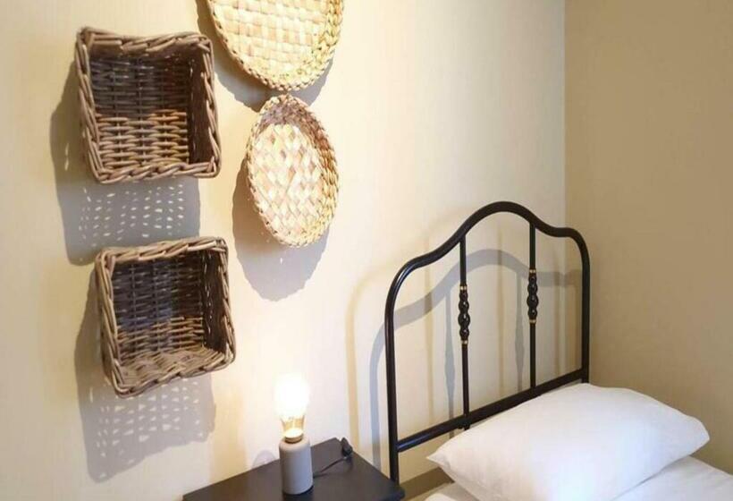 פנסיון Interno 4   Maselli