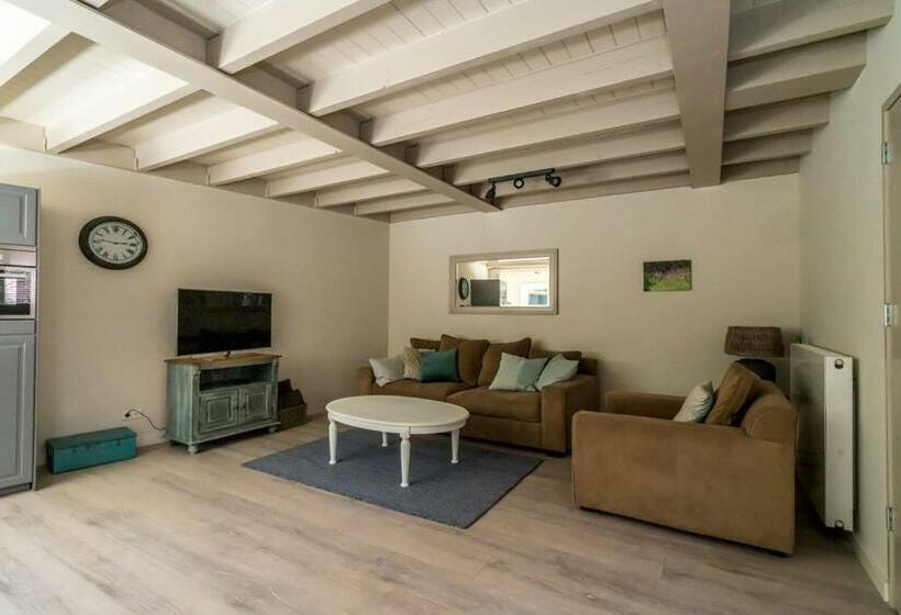 بنسيون Job Baster Huisje