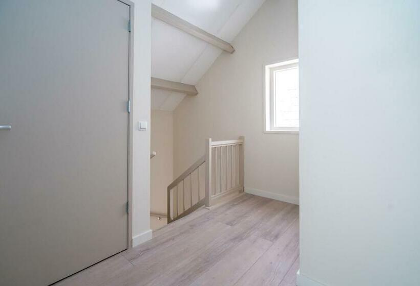 بنسيون Job Baster Huisje