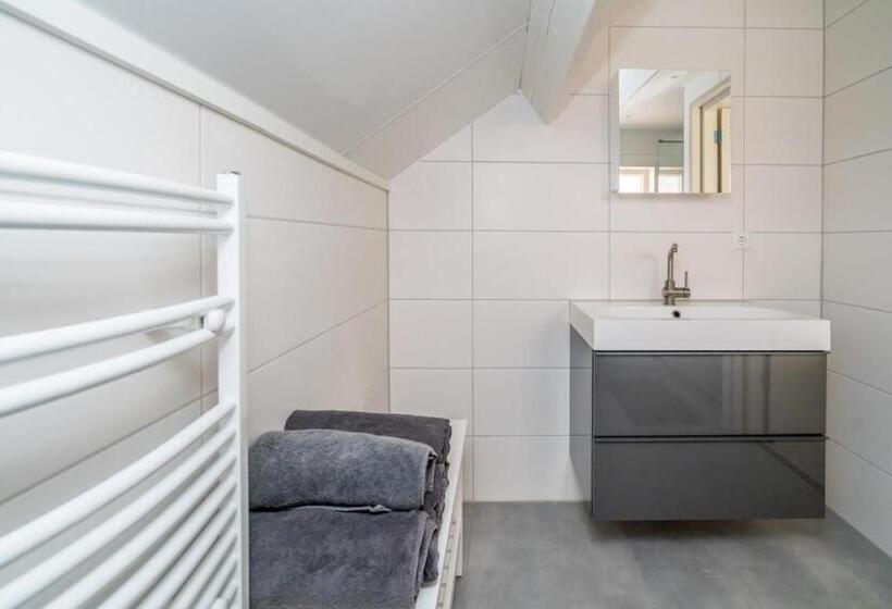 بنسيون Job Baster Huisje