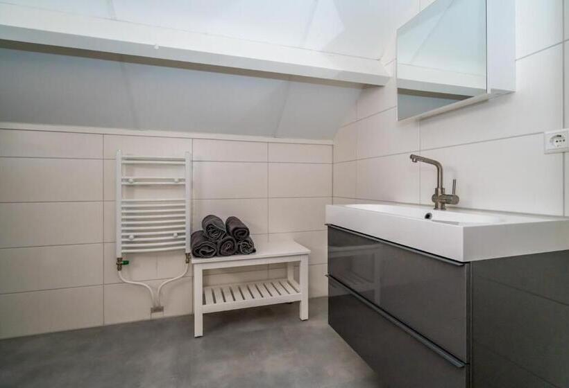 بنسيون Job Baster Huisje