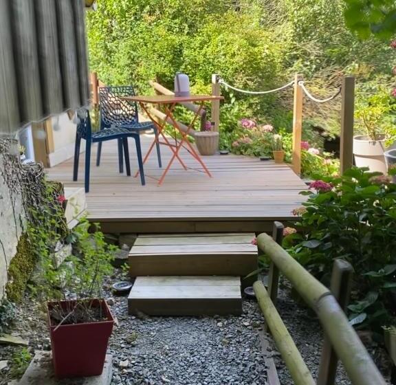 פנסיון La Chambre D Hotes De Marie Indépendante Et Sa Terrasse Avec Vue Panoramique Proche Alpes Mancelles