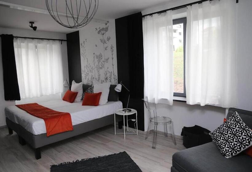 Пансион La Petite Maison 1933