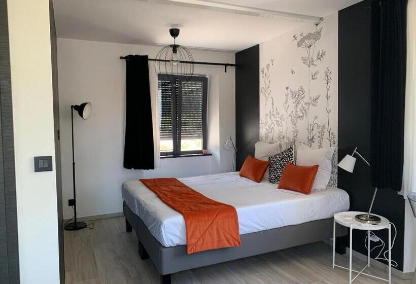 Пансион La Petite Maison 1933