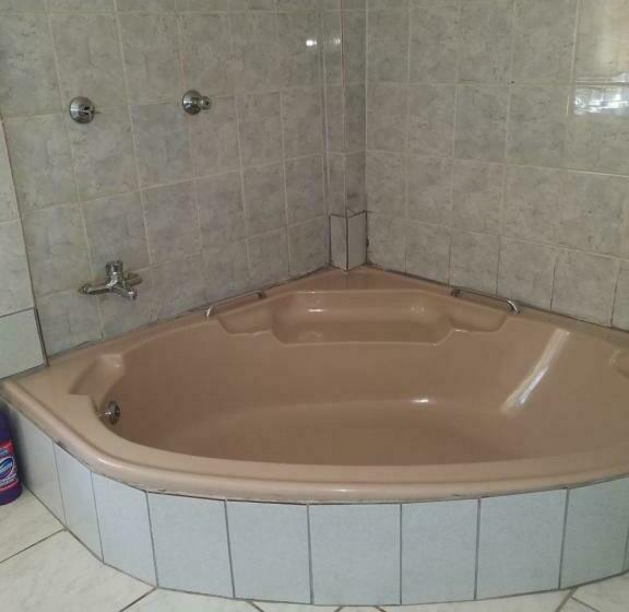 פנסיון Las Vegas Guest Inn