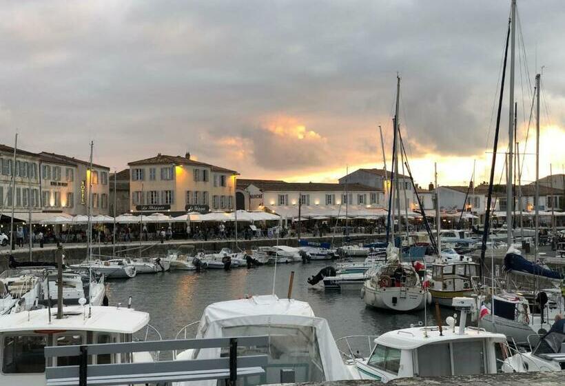 פנסיון Les Voiles Rouges