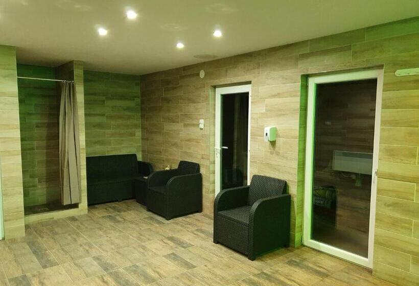 펜션 Matyas Vendeghaz