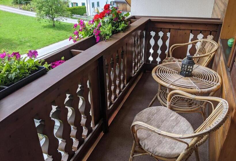 بنسيون Montahaus